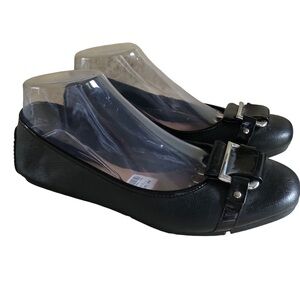 Christian Siriano Black Flats Womens Size 7.5